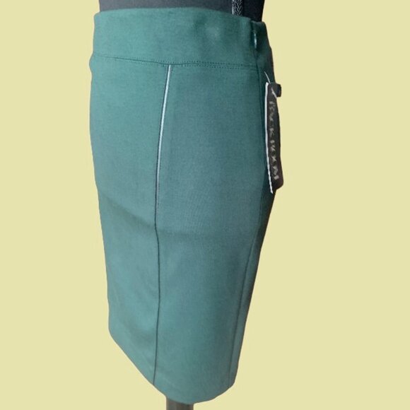 TAHARI Evergreen Pencil Skirt - Picture 3 of 7